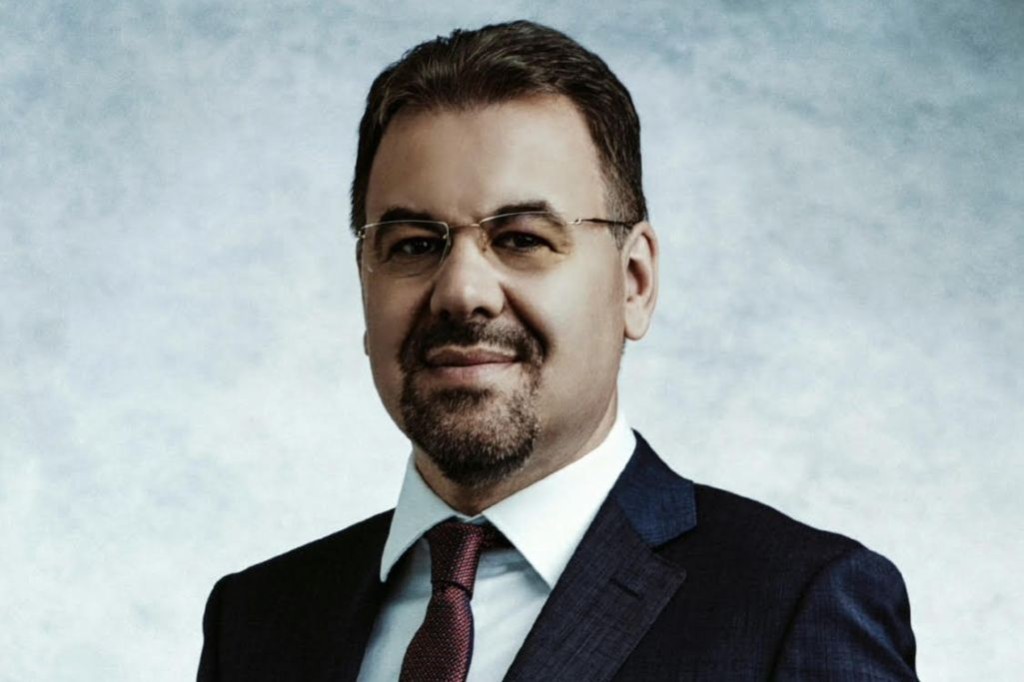 Leonardo BADEA, ...