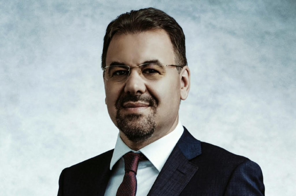 Leonardo BADEA, ...