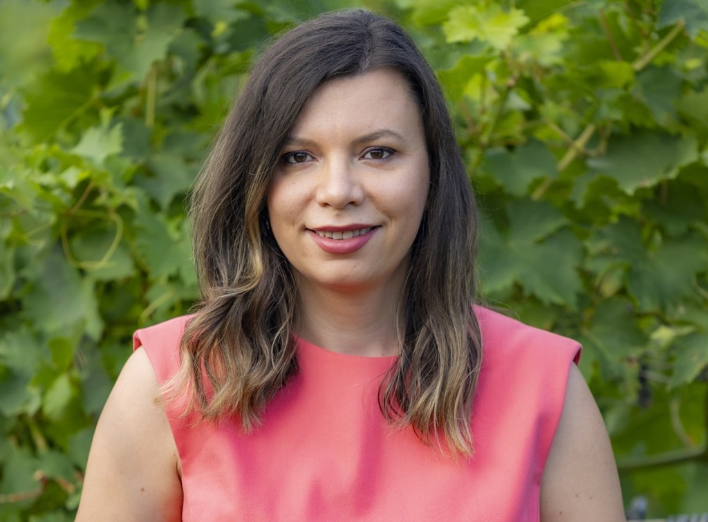Iulia PARAPIANU, AGRA Asigurari: ...