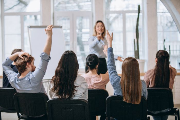 BNR, educatie financiara pentru ...
