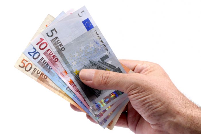 INS: Castigul salarial mediu in ...
